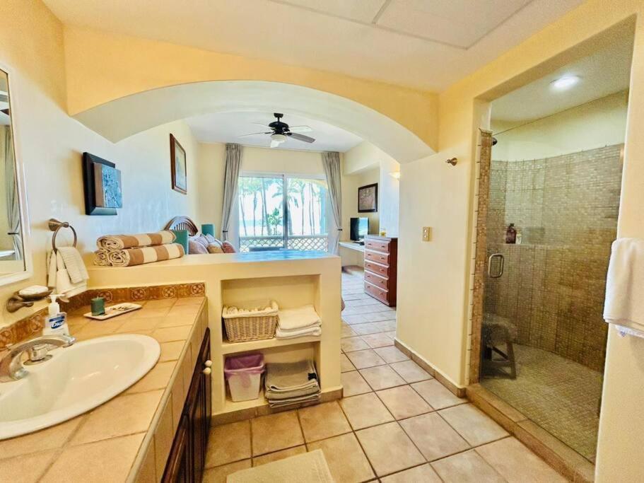 Departamento Cerca Del Mar Y Con Vista Mazatlán