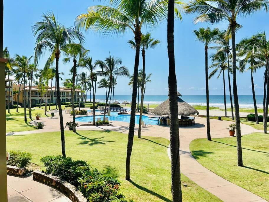 Departamento Cerca Del Mar Y Con Vista Mazatlán